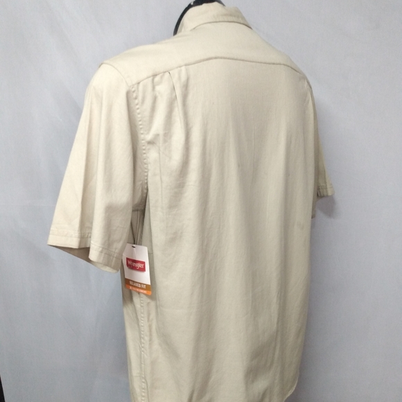 Wrangler button up - Picture 3 of 5